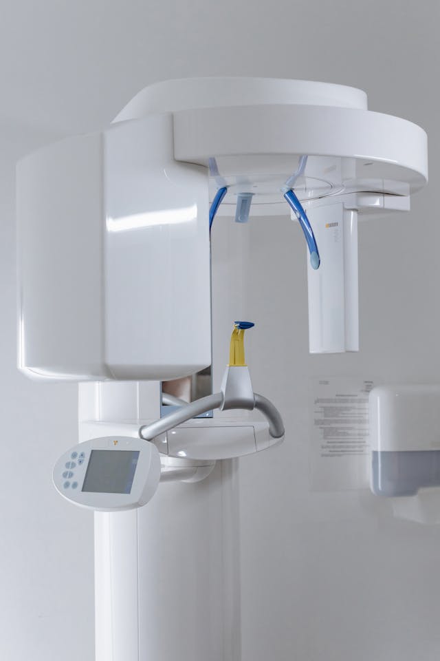 שילוב טכנולוגיות הדמיה לשיפור דיוק השתלות